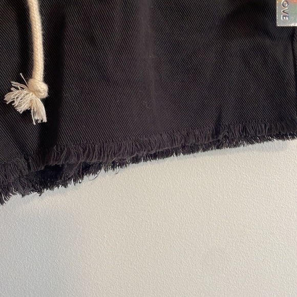 NWT Mid rise Pull-on Shorts XS Tinseltown Black FrayPocket Drawstring Elastic - Picture 4 of 14
